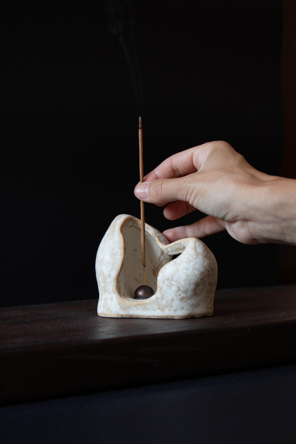 Luxury incense burner. Design incense burner. White incense burner. Ceramic incense burner. Fine art decor objects by Claire Lune. Claire Lune incense burners.