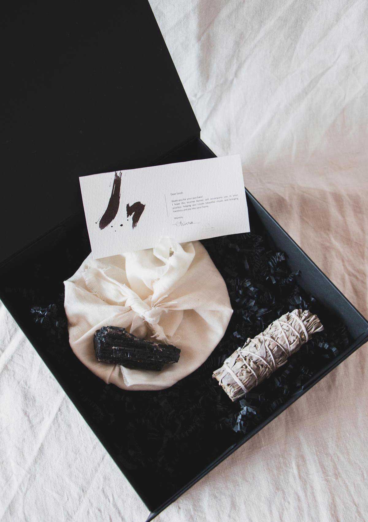 Smudge dish. Smudging kit. Smudge dish ritual kit. Ritual kit. White sage. Tourmaline kit. Gift box. Ceramic dish. Decorative dish. Handmade ceramics.