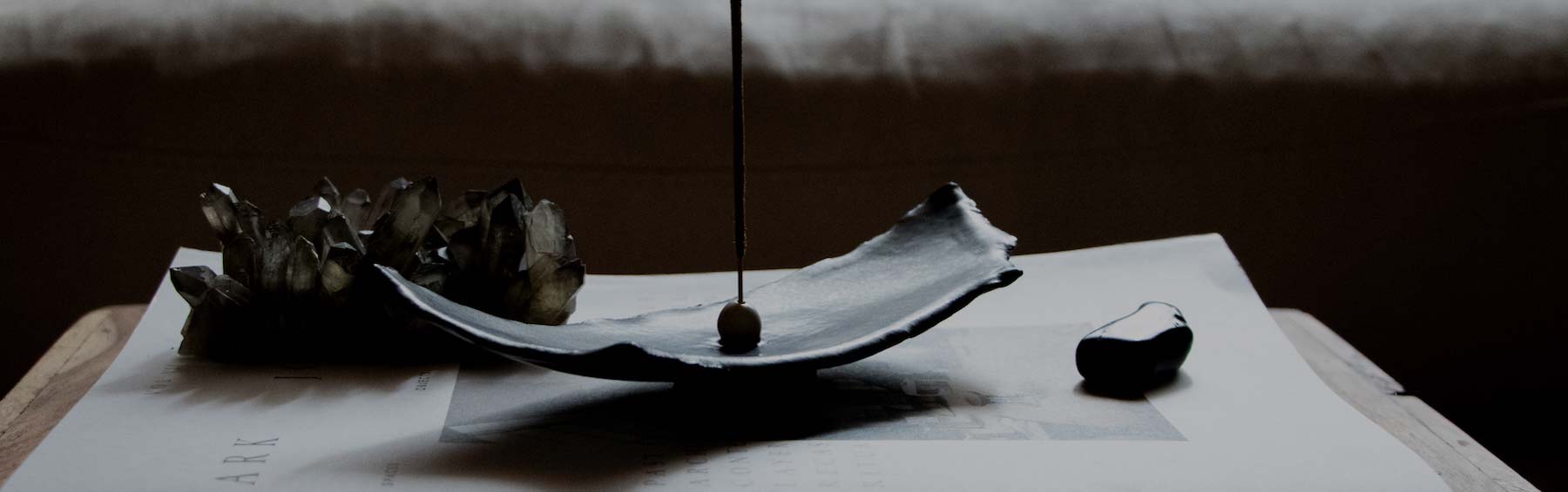 Black incense burner. Luxury incense burner. Fine art ceramic pieces by Chiara Della Santina, founder of Claire Lune