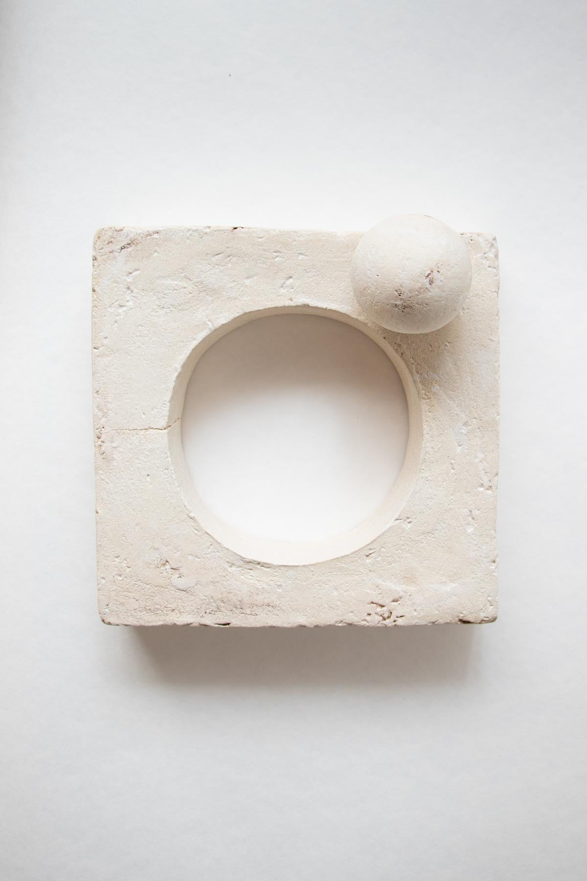 "Aequilibrium" - stoneware sculpture