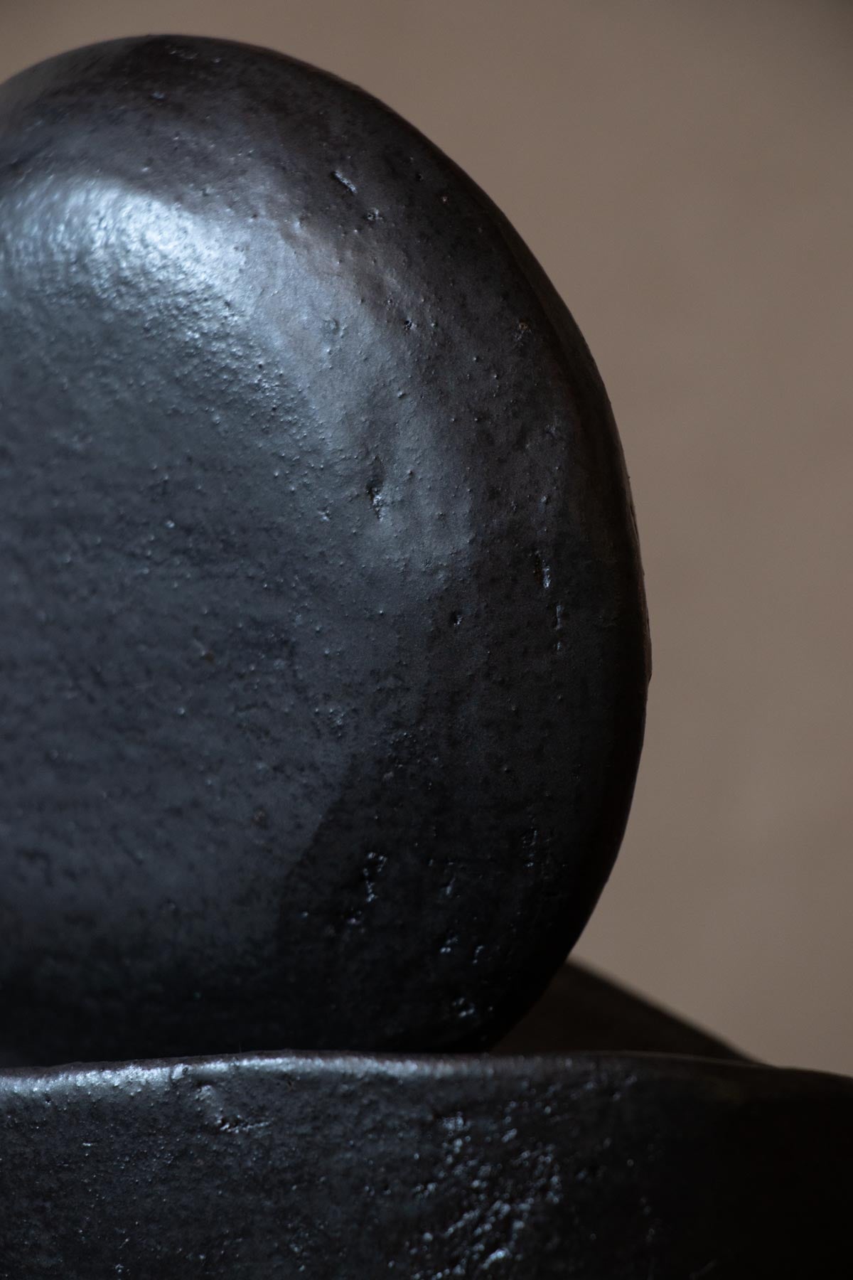 Luna Nuova I - Stoneware sculpture