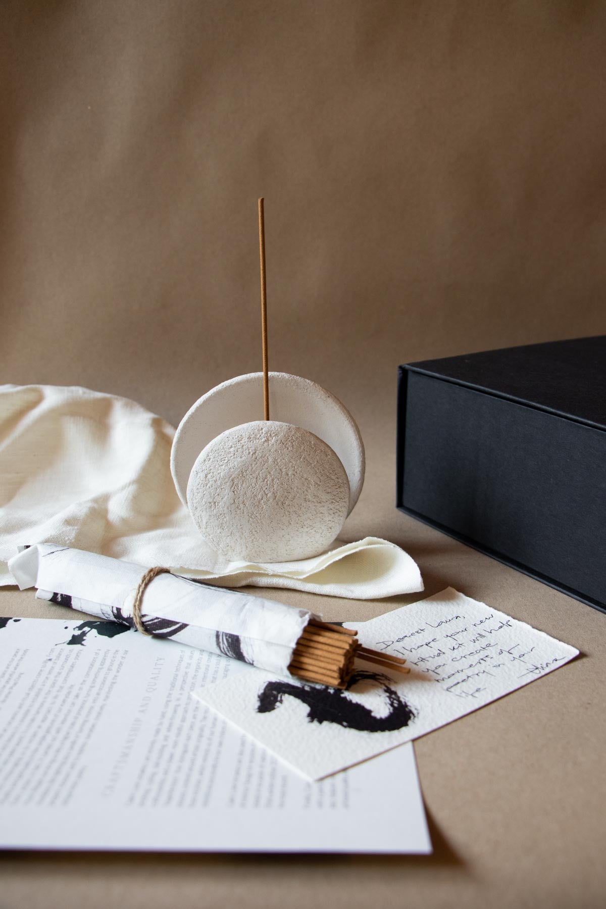 "Nomad Luna" - White Incense burner