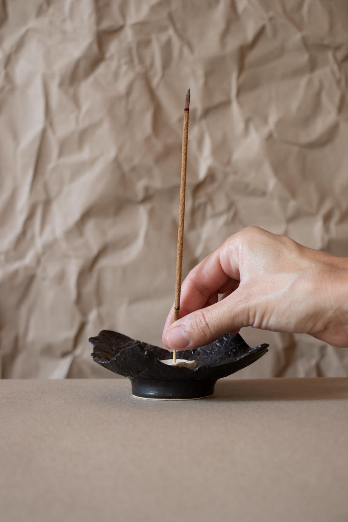 Black incense burner II - "Respiro" series